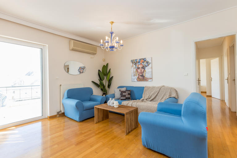 Apartment in Glifada 3