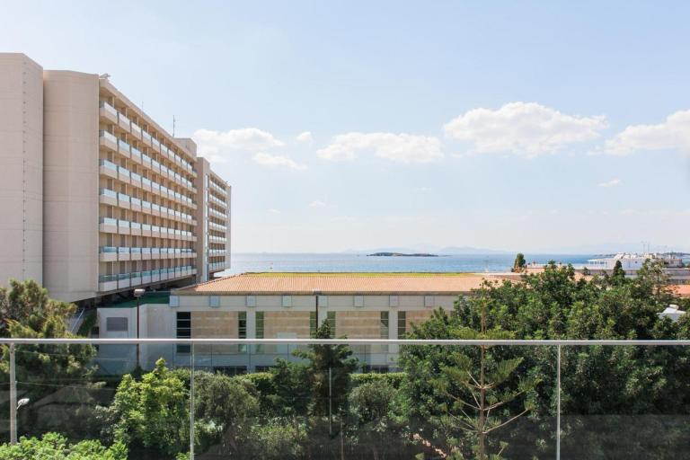 Apartment in Vouliagmeni 5