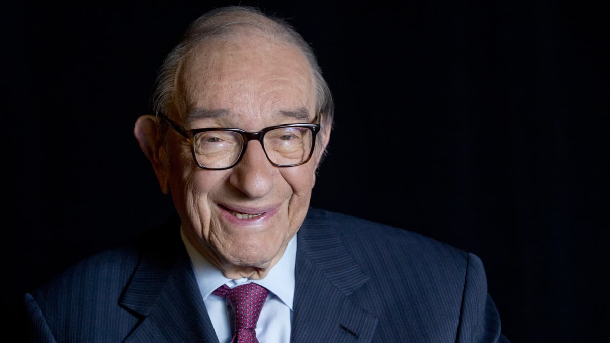 Alan Greenspan, Fed Chair for 19 Years, Dies at 100