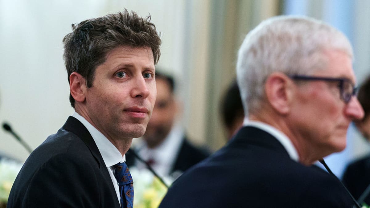 Apple Sues OpenAI Over Alleged Hardware Secret Theft