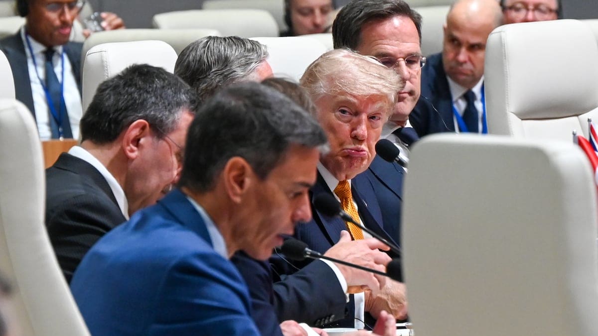Trump Orders Spain Trade Cut-Off at NATO Summit