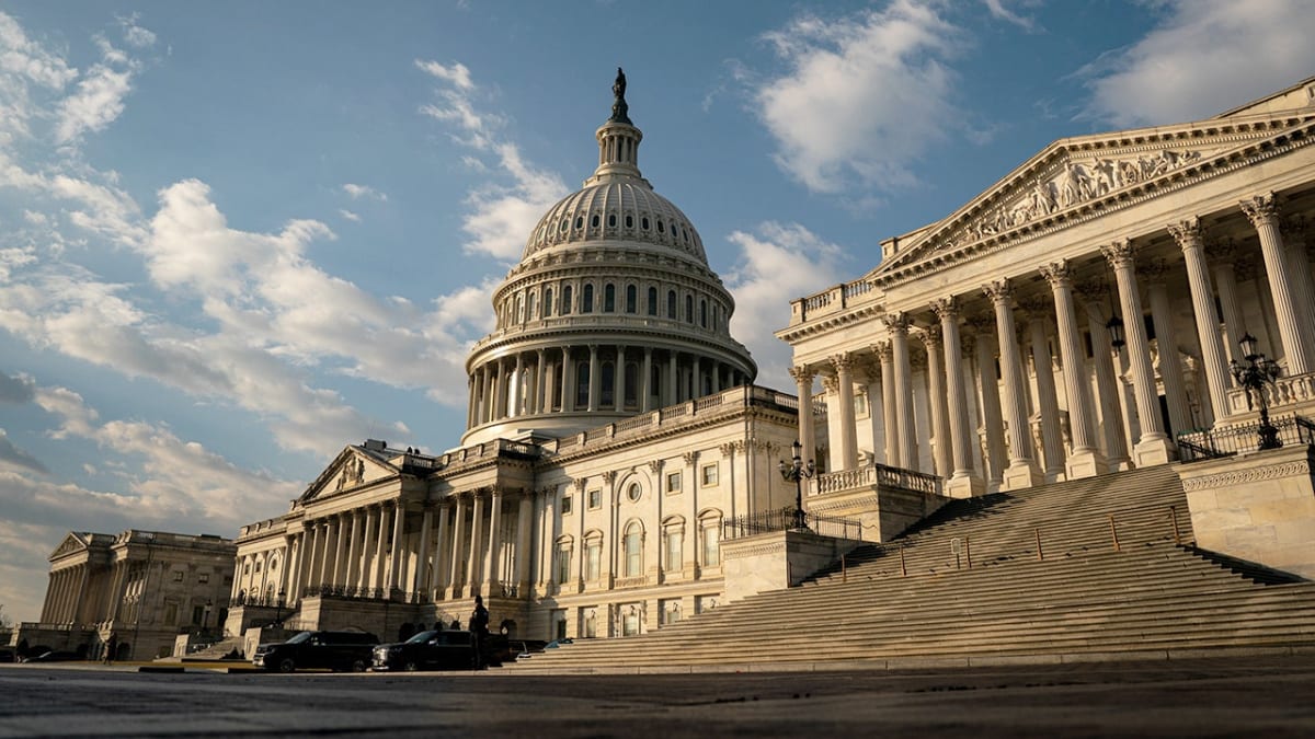 Midterm Campaigns Enter Final 100 Days