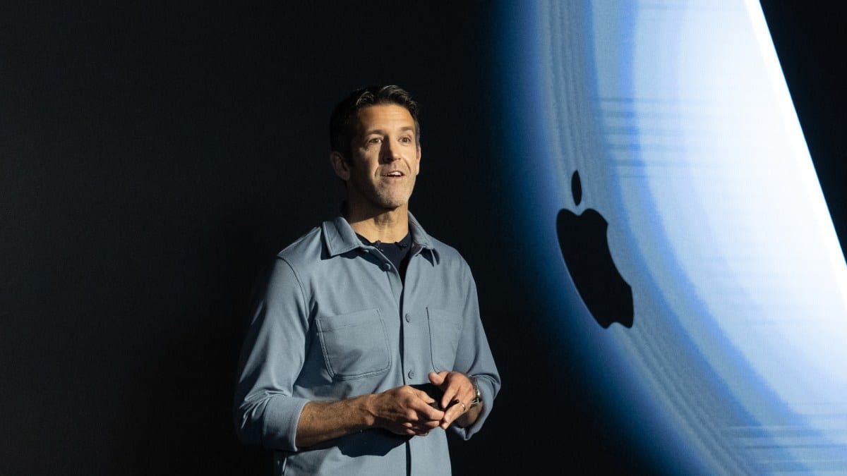John Ternus Takes Helm as Apple CEO