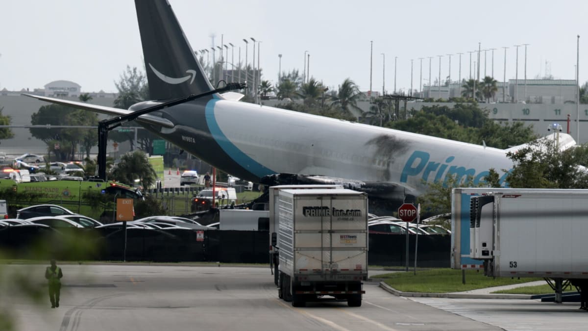 Amazon cargo jet crash kills five at Miami airport