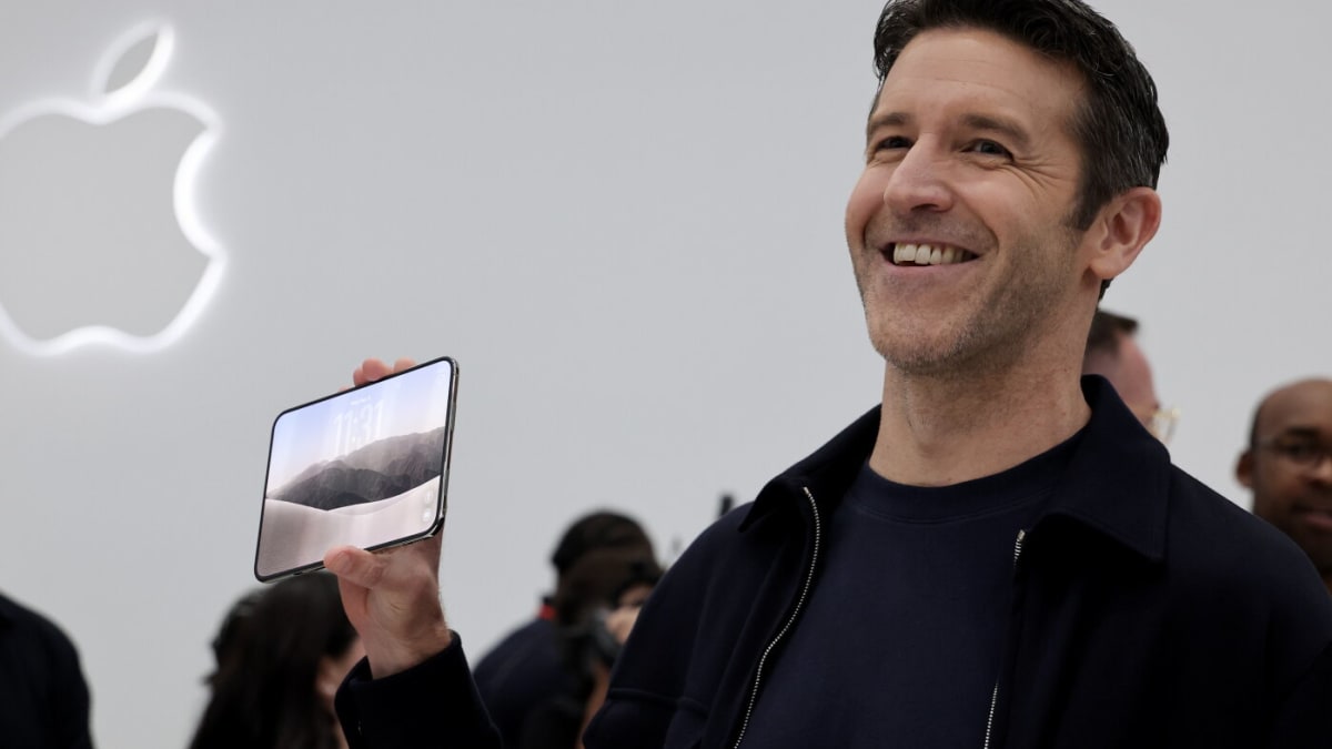 Apple Unveils $2,000 Foldable iPhone Duo