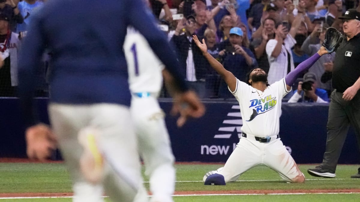 Rays Clinch Pennant to Face Brewers in World Series