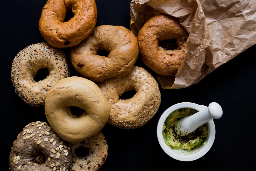 How Many Carbs in a Bagel: Discover the Surprising Benefits for Your Body When You Eat Bagels Every Day