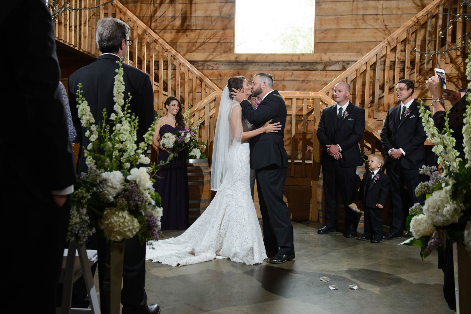 What Happens During a Traditional American Wedding?