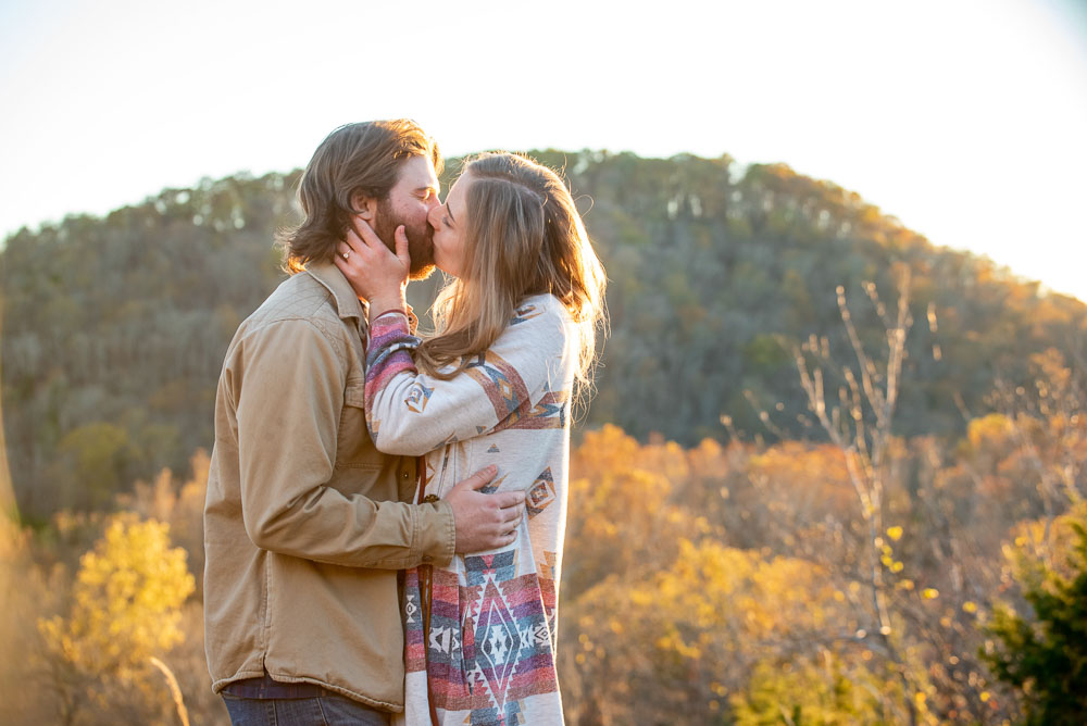 beautiful sunset engagement photos
