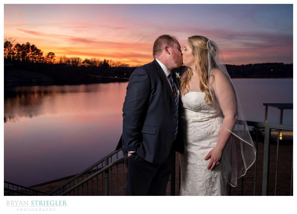 sunset wedding at Lakepoint