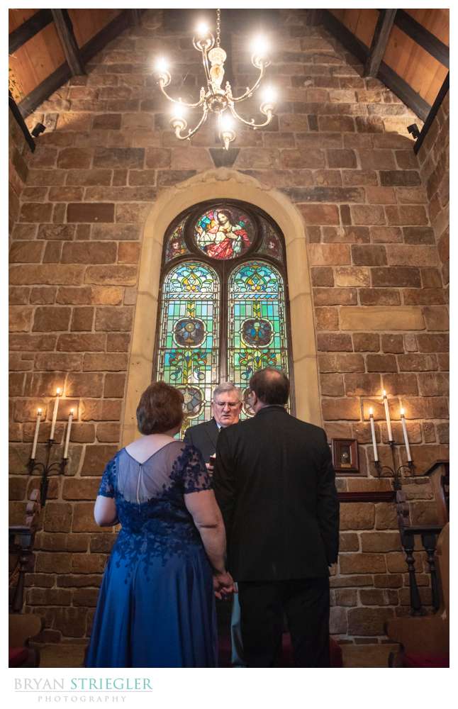 small wedding ceremony at st. catherine's at bell gable