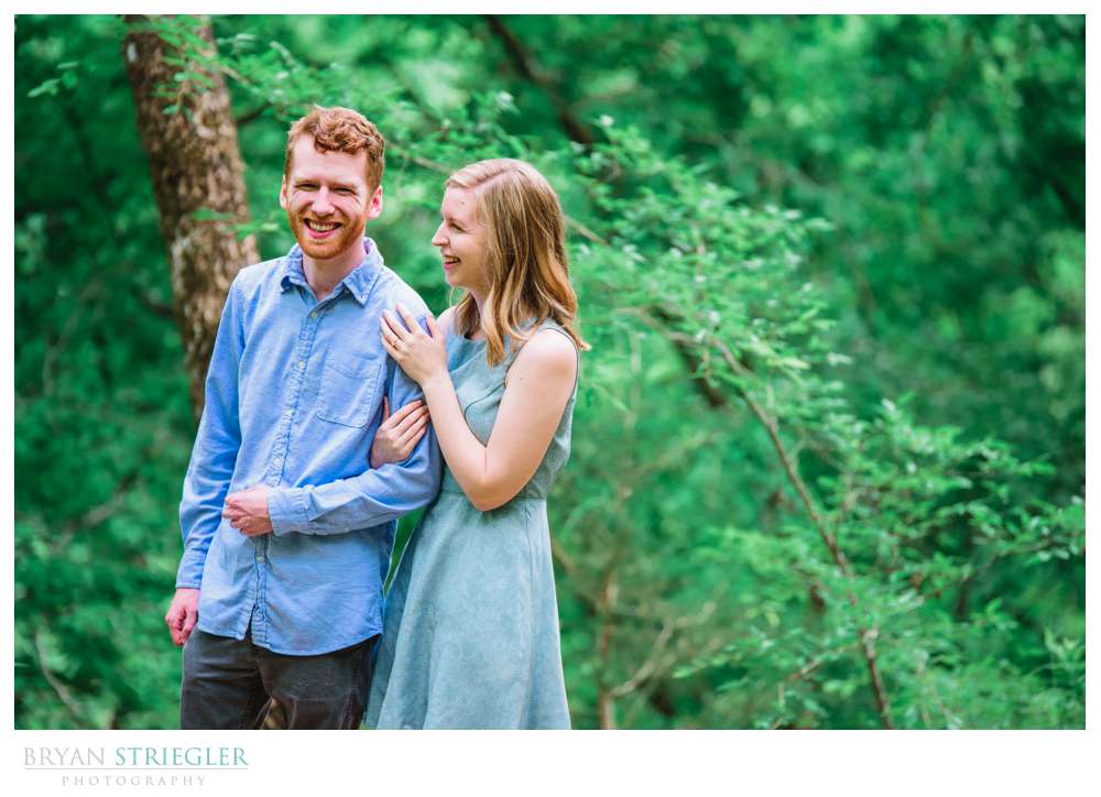 Engagement Photos at Devil's Den