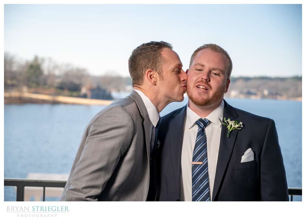 goofy groomsman photo