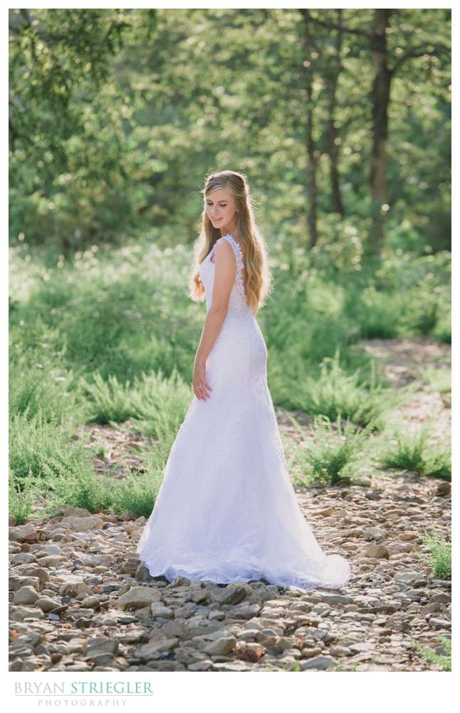 bridal portraits in woods