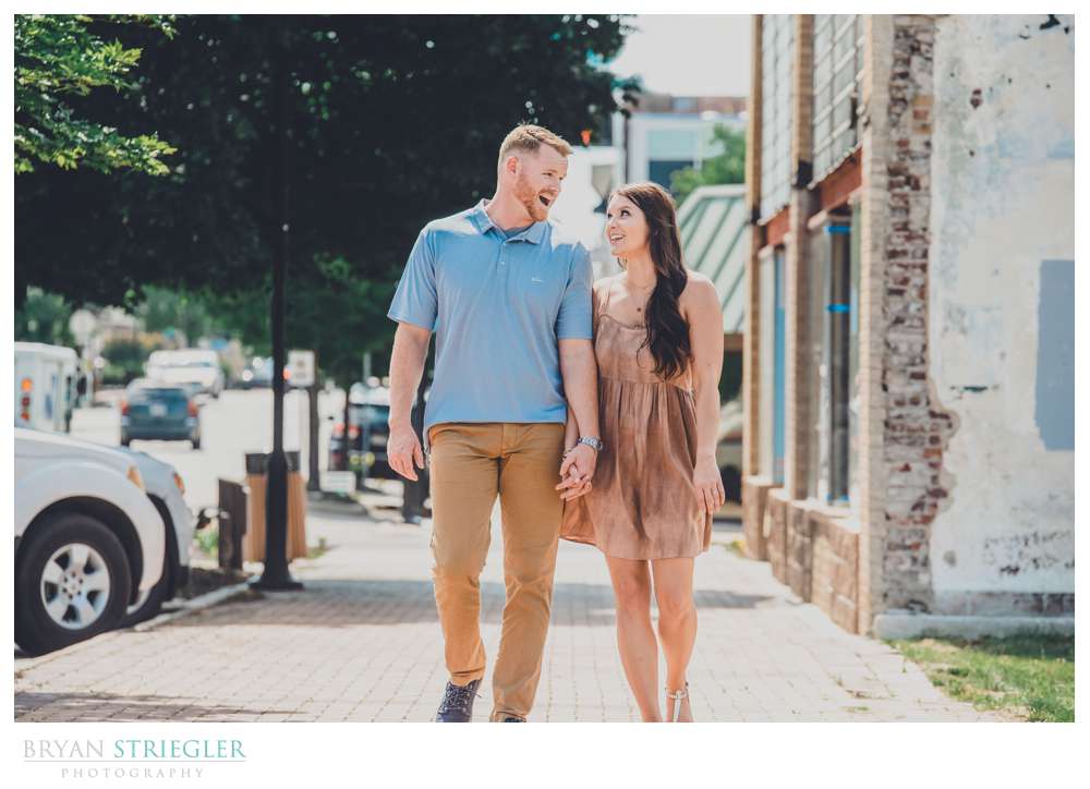 engagement photos in the city