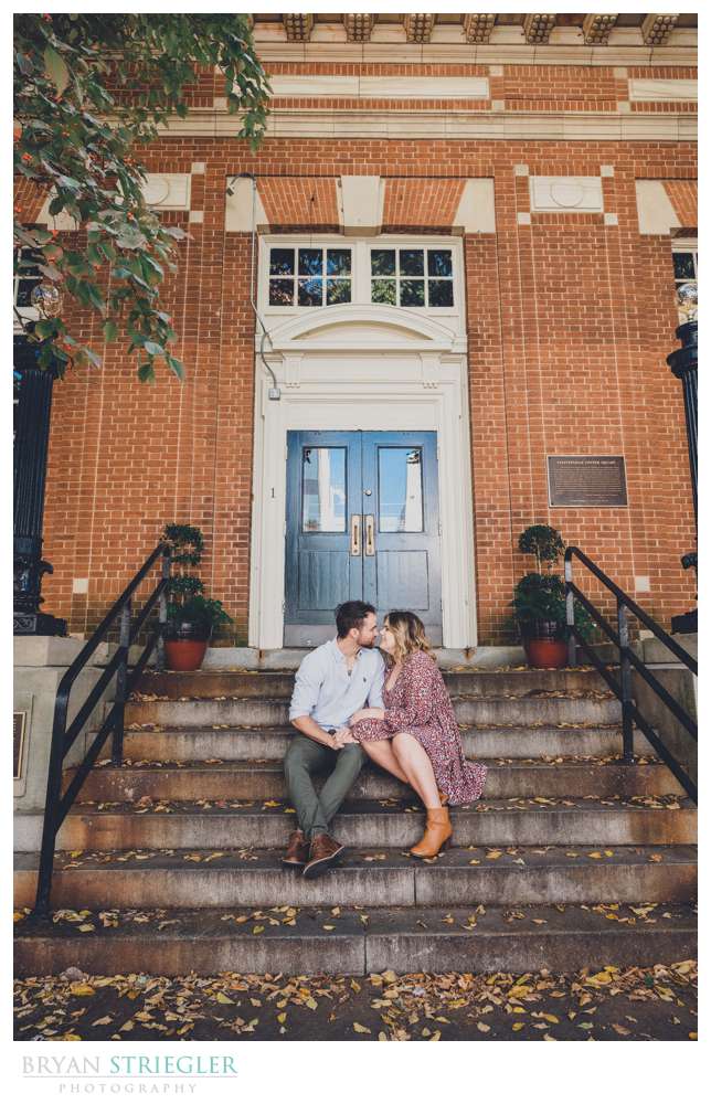 Fayetteville Square engagement pics