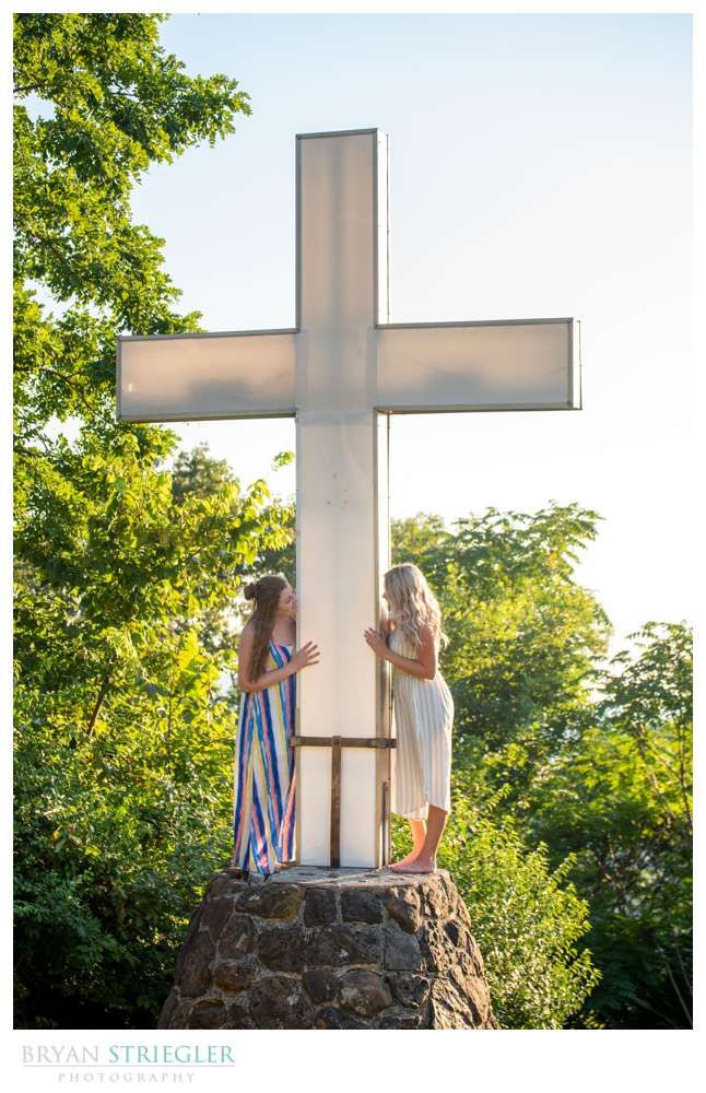 sisters with cross at Mount Sequoyah