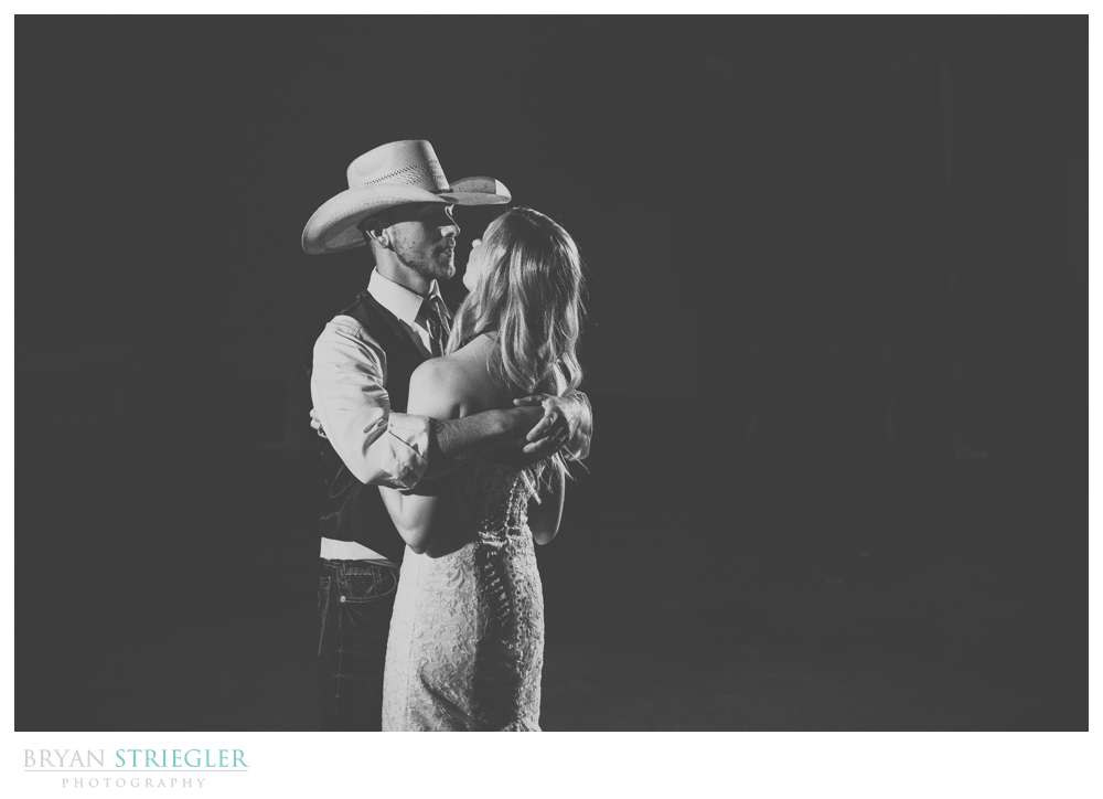 first dance photo in black and white