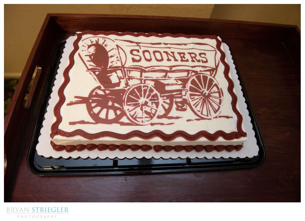 Oklahoma sooners groom cake