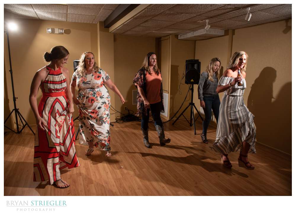 wedding dancing