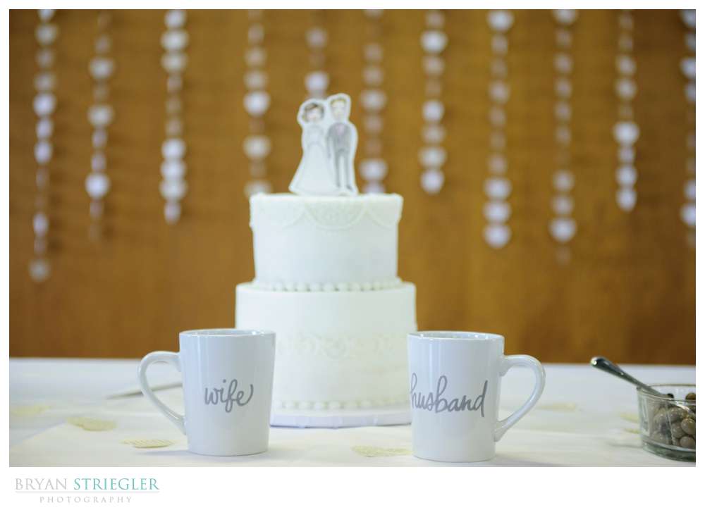 wedding cake with coffee cups