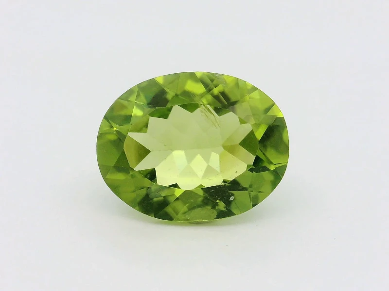 Natural Peridot 5.40 cts