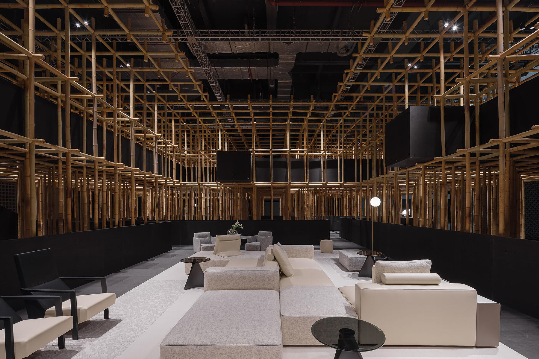 https://res.cloudinary.com/dhqpdxwh7/image/upload/v1669209438/clone-neriandhu-uploads/neri_hu_exhibition_the_structural_field_photo_by_runzi_zhu_5_7d09cc1df2.jpg