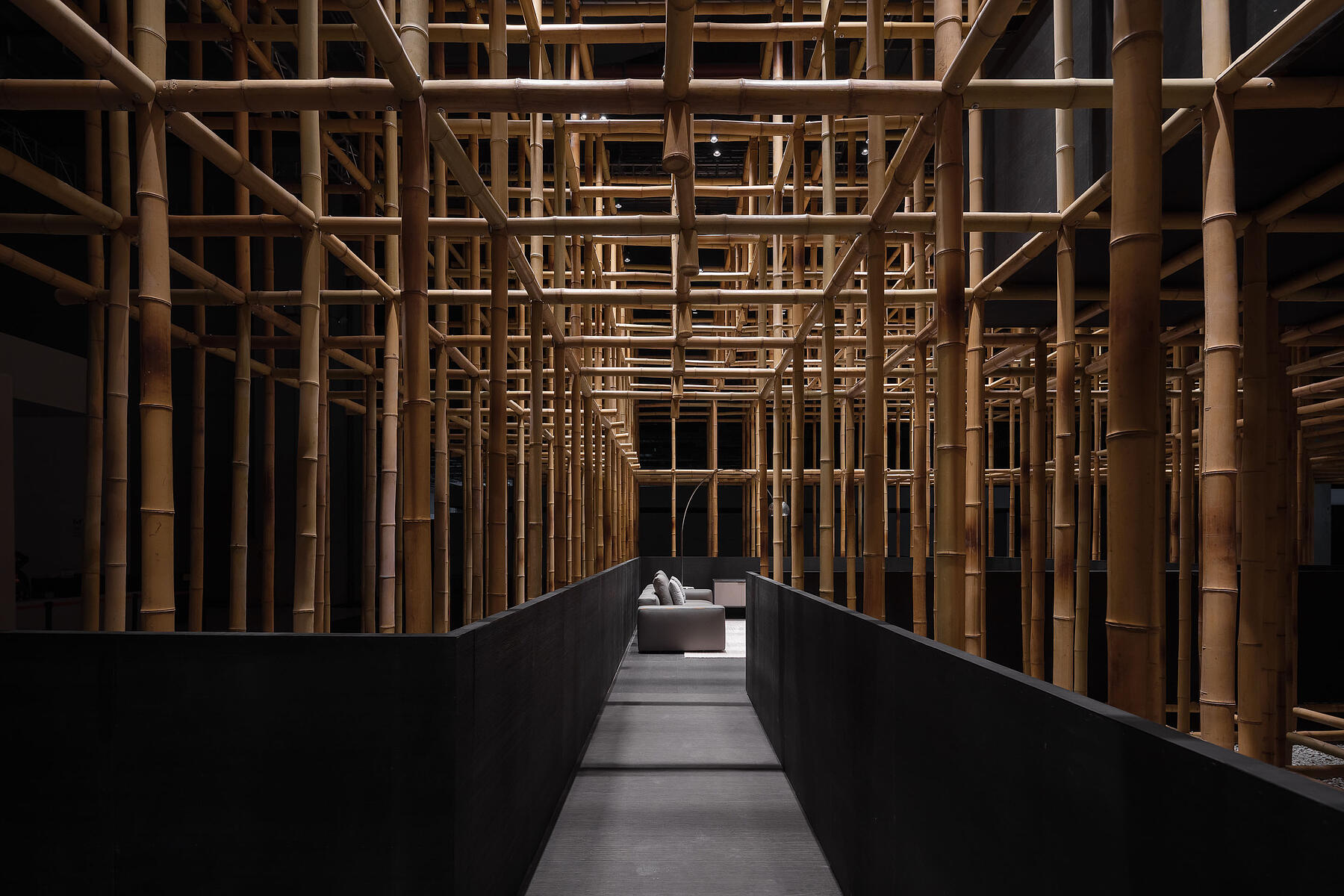 https://res.cloudinary.com/dhqpdxwh7/image/upload/v1669209439/clone-neriandhu-uploads/neri_hu_exhibition_the_structural_field_photo_by_runzi_zhu_6_24caeafbaf.jpg