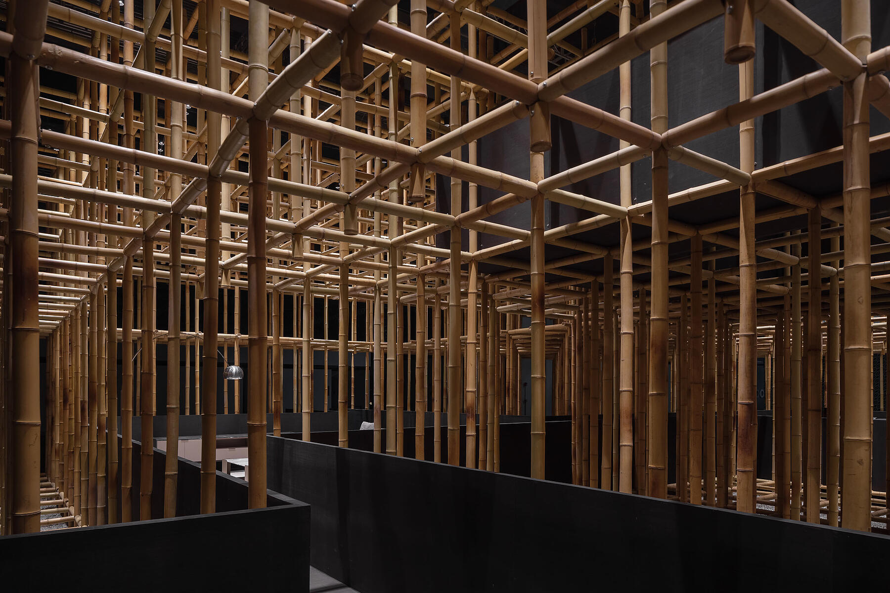 https://res.cloudinary.com/dhqpdxwh7/image/upload/v1669209439/clone-neriandhu-uploads/neri_hu_exhibition_the_structural_field_photo_by_runzi_zhu_7_9bef3b3d17.jpg