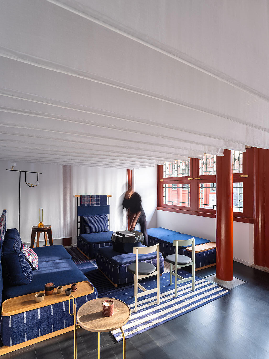 https://res.cloudinary.com/dhqpdxwh7/image/upload/v1669210454/clone-neriandhu-uploads/reflective_domesticity_ad_casa_nerihu_9_36fed1dc3c.jpg