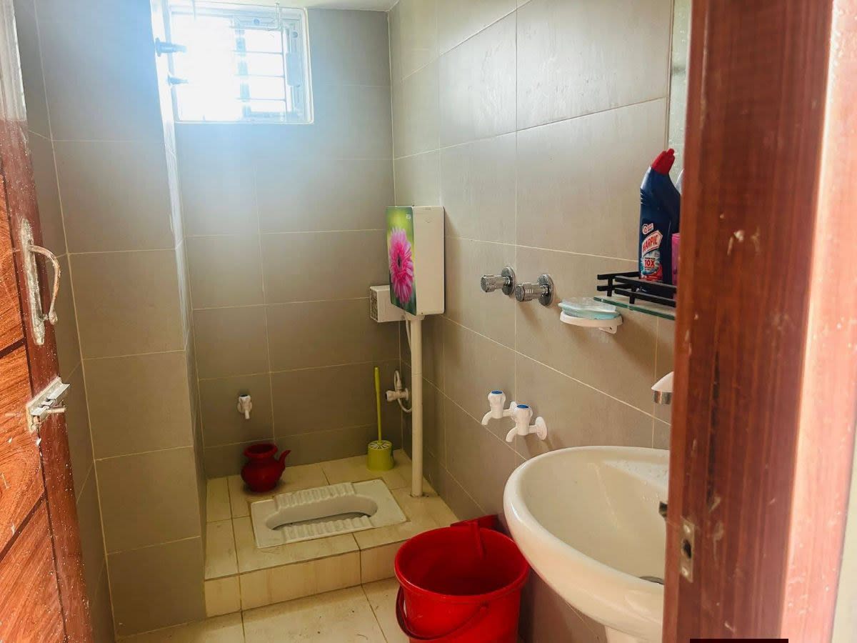 ১৩৫০ স্কয়ার ফিটের নতুন ফ্ল্যাট ভাড়া 3