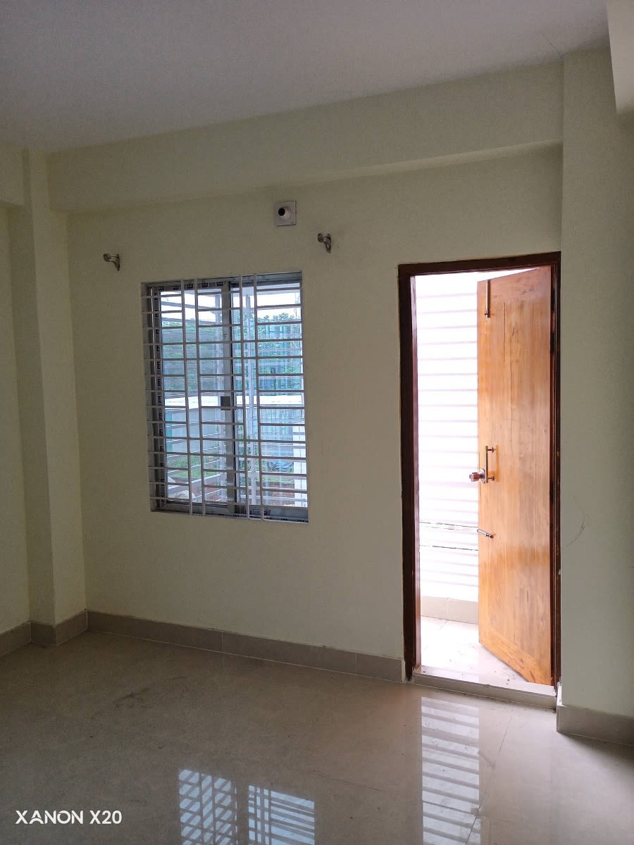 বেলকনিসহ রুম সাবলেট বাসা ভাড়া 2