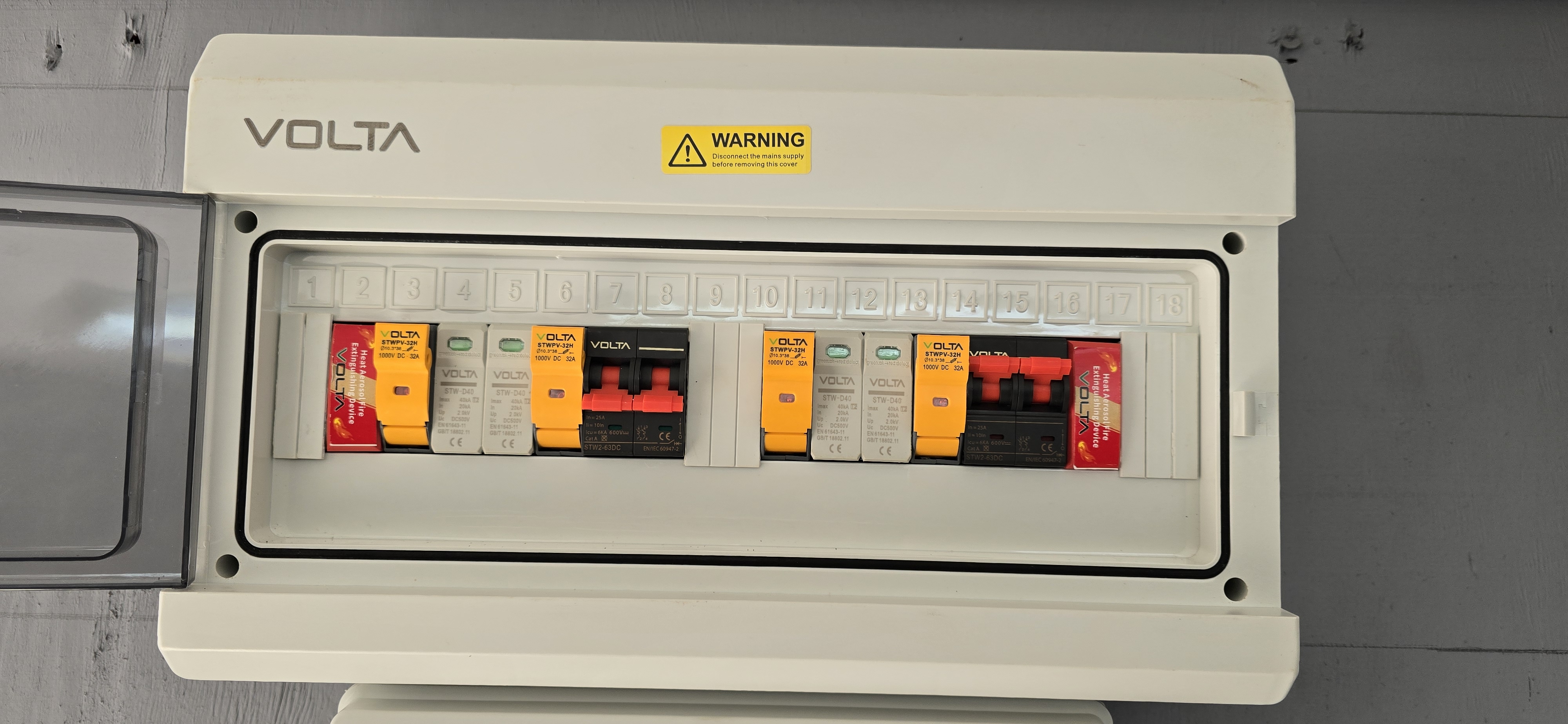 DC Combiner Box 2 in 2 out 5kw/6kw/8kw/12kw/15kw/16kw/18kw Inverters
