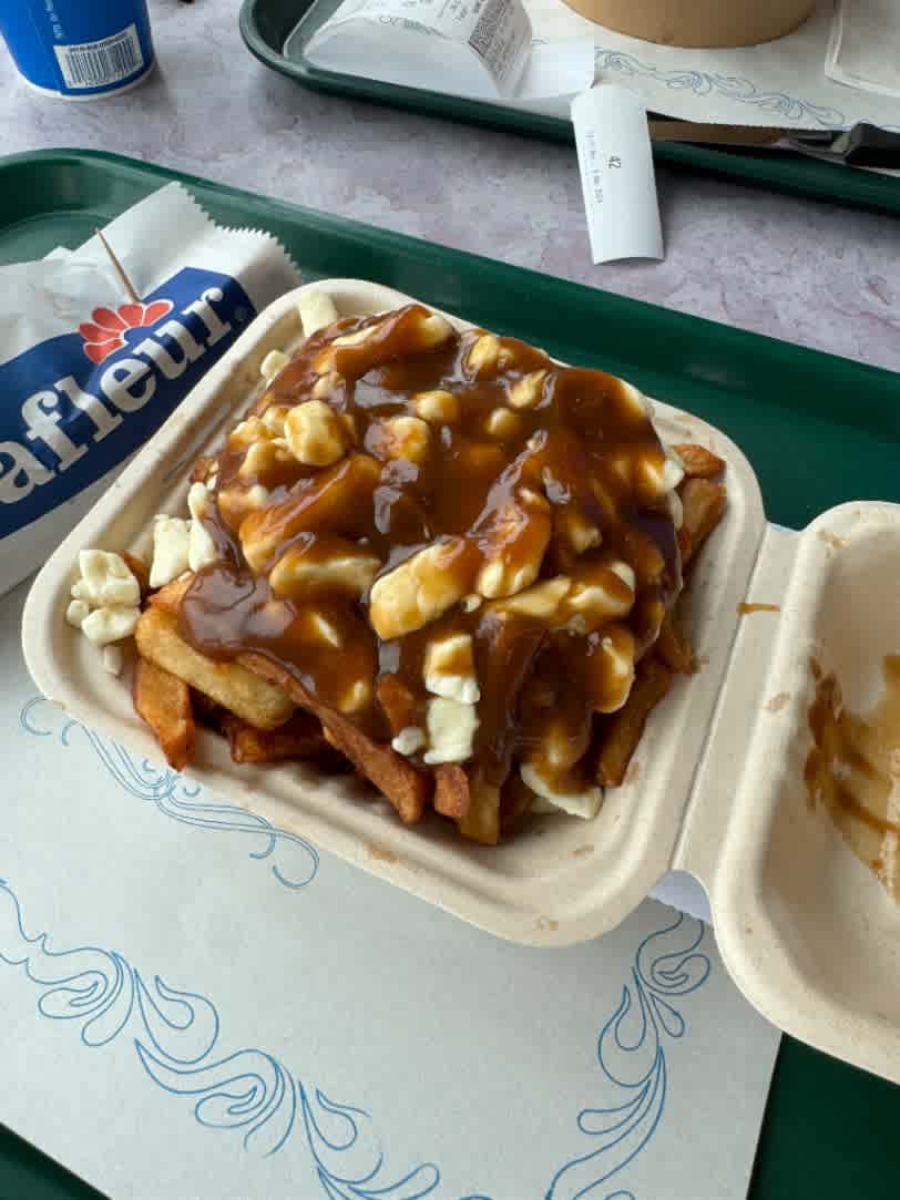 Cantine Fortier poutine