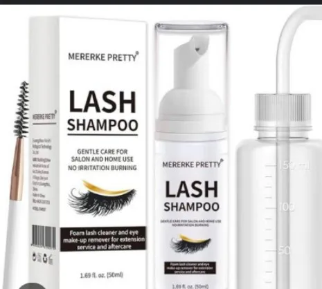 Eyelash foam cleanser