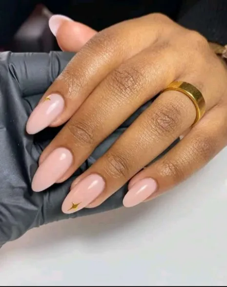 NAIL TIPS/EXTENSIONS