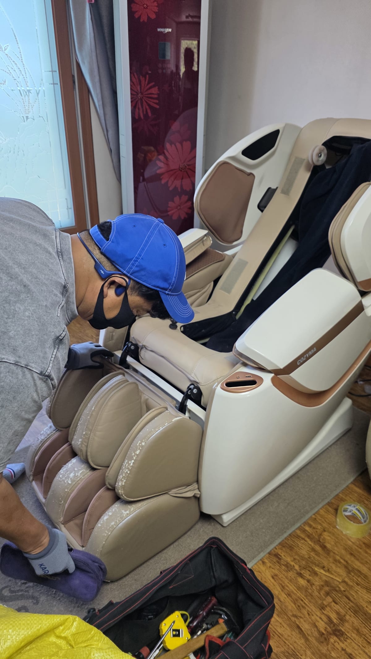 이천 빌라 안마의자 분해 작업 시작 모습