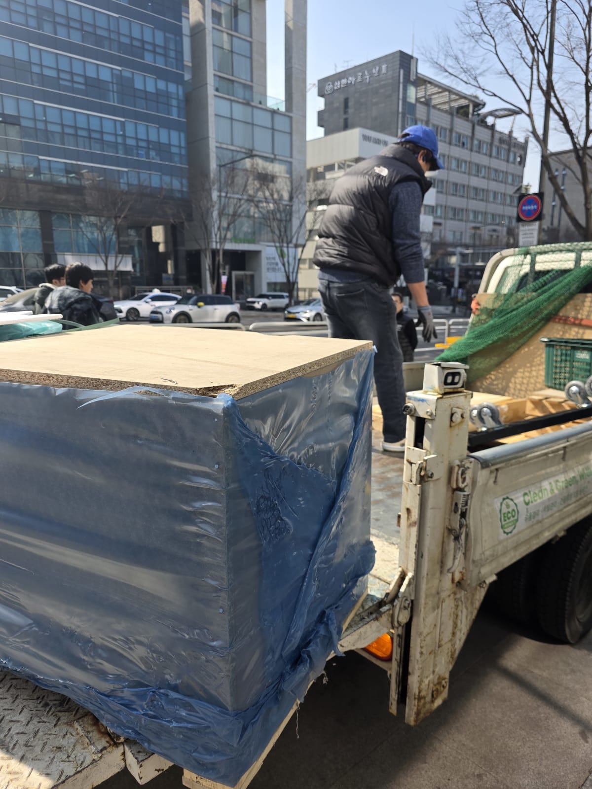 강남구 논현동 사업장 폐기물 차량 상차_에코프렌즈
