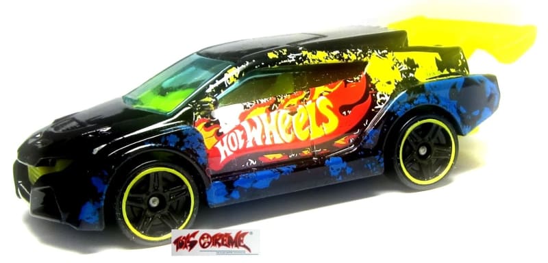 Loop Coupe