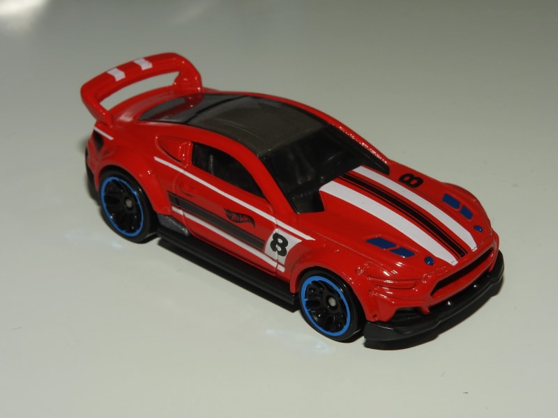 Custom '15 Ford Mustang