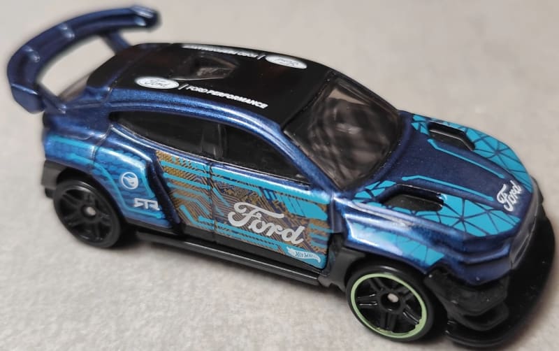 Ford Mustang Mach-E 1400