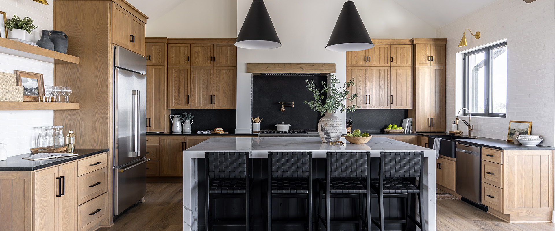 Unlocking Real Estate Value: Full Service Discount vs Traditional Fee Brokerages - The Parker Coulter Realty Advantage in Barrie, Ontario