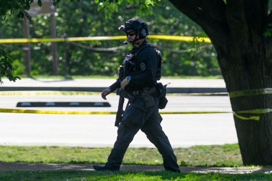 Man shot by authorities near White House, bystander also shot