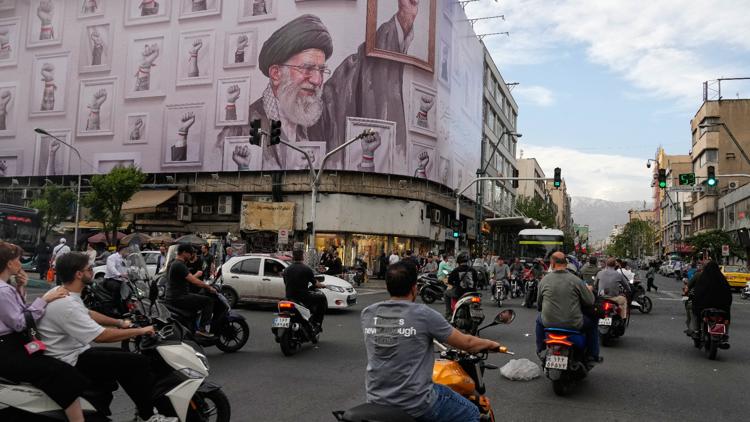 US-Iran Ceasefire Standoff Deepens in Buffalo's Global Context