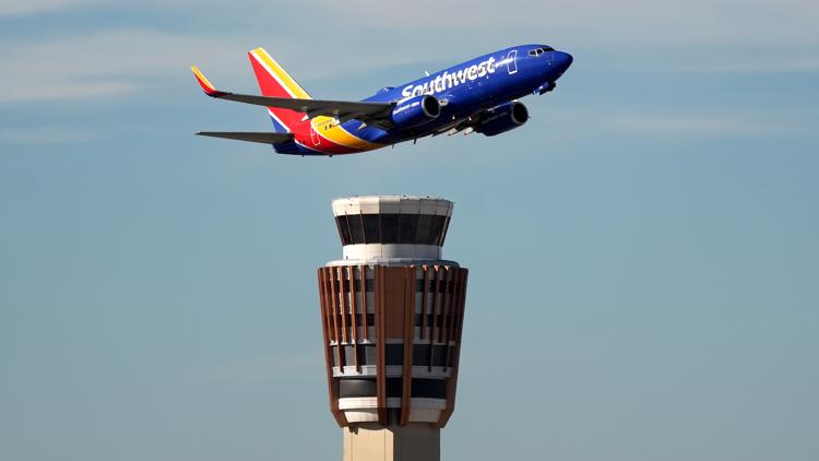 Southwest Airlines Flight Makes Emergency Landing Due to Cracked Windshield