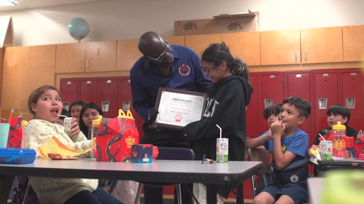 Buffalo Residents Inspired by Texas Girl's McDonald's Scholarship