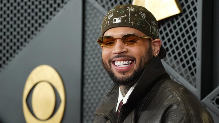 Chris Brown Receives Honorary Doctorate
