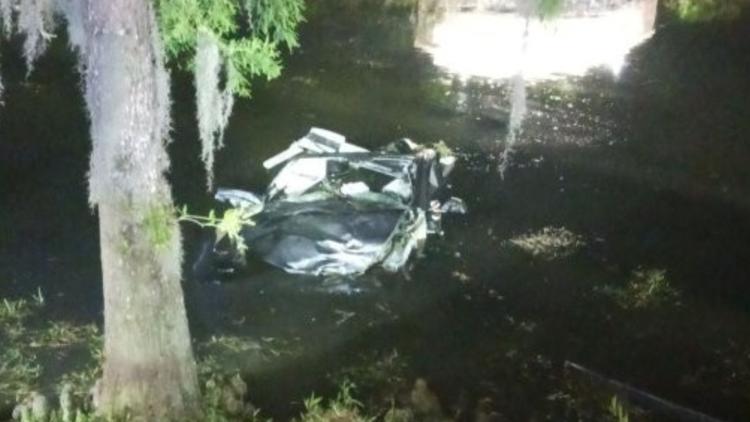 Tesla Autopilot Crash Raises Concerns About Safety