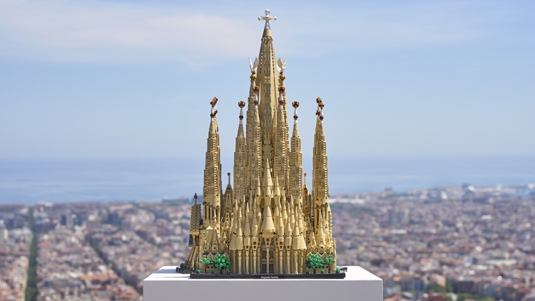 LEGO Unveils Largest Set in Buffalo Area