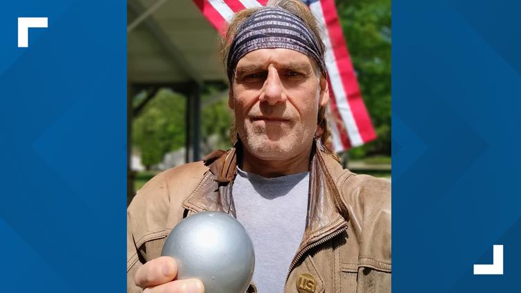 Long-Distance Swimmer to Honor Veterans with 22-Mile Swim